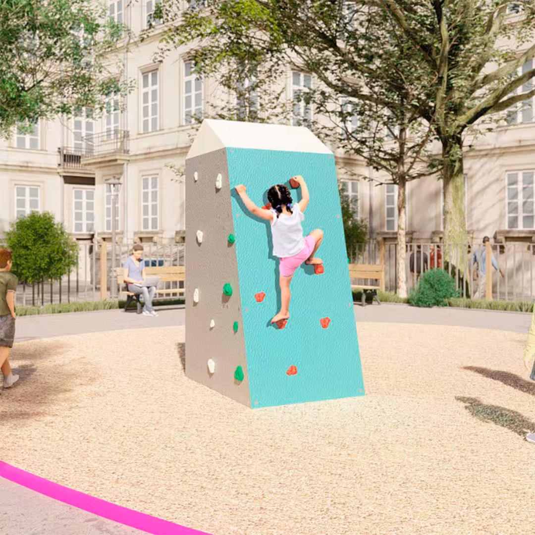 petit mur escalade extérieur pour enfants