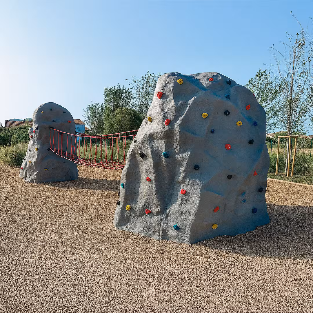 rocher escalade et pont de singe grande taille pour enfants